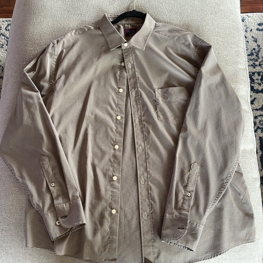 Men’s UNTUCKit Wrinkle-Free Performance Ripasso Shirt / Brown